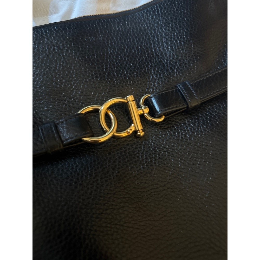 Chloé Black Leather Triangular Crossbody Bag with Gold Hardware (Rare) - Picture 8 of 15